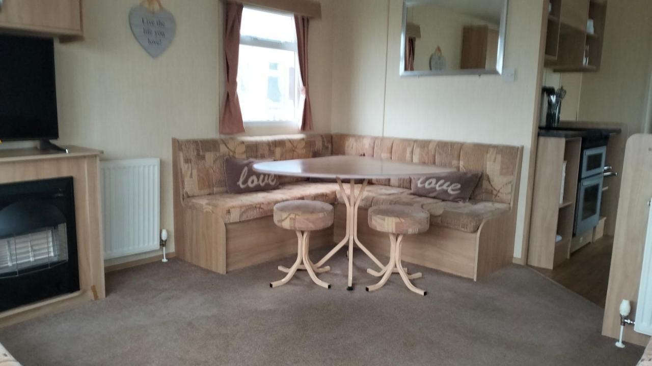 Seascape - Blue Dolphin Holiday Park Gristhorpe Екстериор снимка